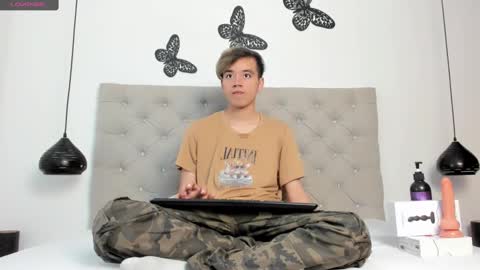 Snapshot of bunny_maxxi chatting on February 28, 1:47 pm bunny online show from February 28, 1:47 pm
