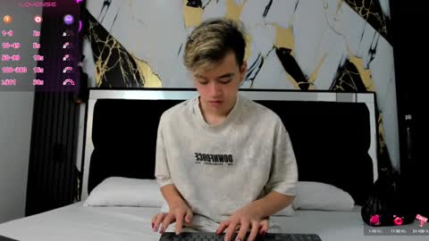 Snapshot of bunny_maxxi chatting on December 26, 12:49 pm bunny online show from December 26, 12:49 pm