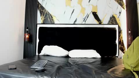 Snapshot of bunny_maxxi chatting on March 8, 12:17 pm bunny online show from March 8, 12:17 pm