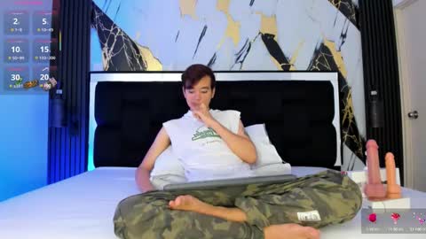 Snapshot of bunny_maxxi chatting on September 19, 12:49 pm bunny online show from September 19, 12:49 pm