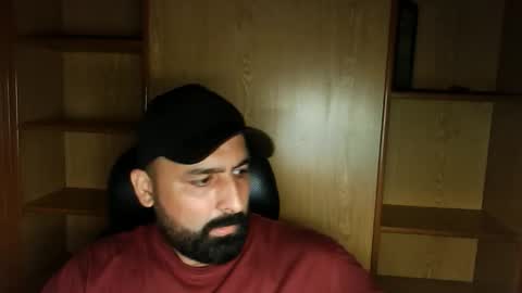 Snapshot of burlymonster chatting on September 13, 7:37 pm Hairy Arabian online show from September 13, 7:37 pm