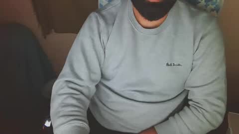 Snapshot of burlymonster chatting on December 12, 5:10 am Hairy Arabian online show from December 12, 5:10 am