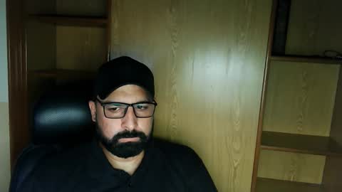 Snapshot of burlymonster chatting on September 12, 4:51 pm Hairy Arabian online show from September 12, 4:51 pm