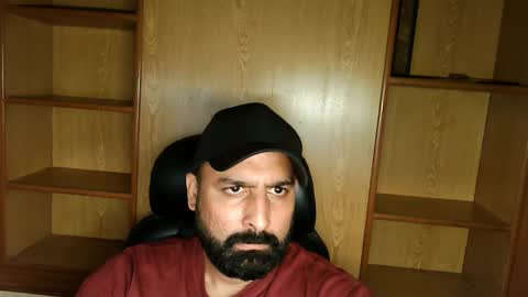 Snapshot of burlymonster chatting on September 16, 4:46 am Hairy Arabian online show from September 16, 4:46 am