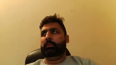 Snapshot of burlymonster chatting on February 25, 4:24 am Hairy Arabian online show from February 25, 4:24 am