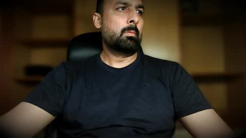 Snapshot of burlymonster chatting on September 29, 4:22 am Hairy Arabian online show from September 29, 4:22 am