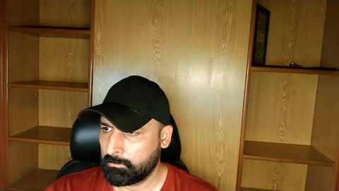 Snapshot of burlymonster chatting on September 15, 3:41 am Hairy Arabian online show from September 15, 3:41 am