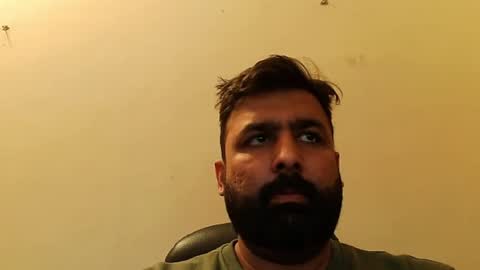 Snapshot of burlymonster chatting on February 22, 6:39 am Hairy Arabian online show from February 22, 6:39 am