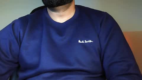 Snapshot of burlymonster chatting on December 8, 5:07 am Hairy Arabian online show from December 8, 5:07 am