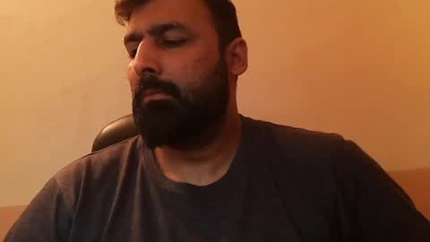 Snapshot of burlymonster chatting on January 17, 6:04 am Hairy Arabian online show from January 17, 6:04 am