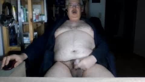 Snapshot of busibaer666 chatting on February 11, 2:03 am busi online show from February 11, 2:03 am