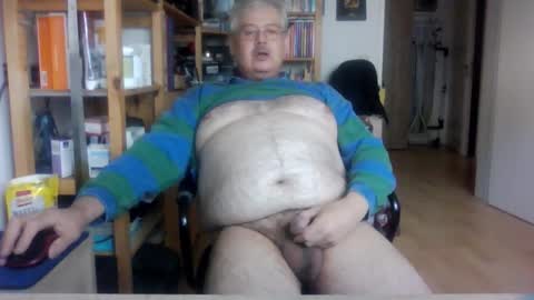 Snapshot of busibaer666 chatting on September 20, 6:35 am busi online show from September 20, 6:35 am