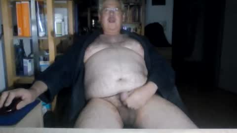 Snapshot of busibaer666 chatting on September 15, 12:46 am busi online show from September 15, 12:46 am
