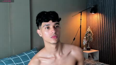 Snapshot of busterspinter chatting on December 24, 5:16 am Buster independent model online show from December 24, 5:16 am
