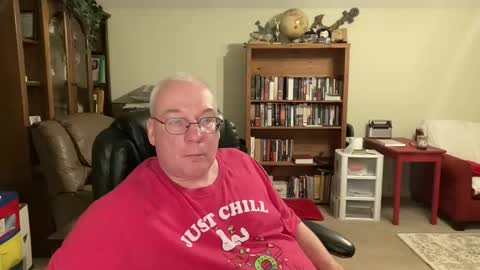 bustyballs100 online show from February 3, 3:48 am