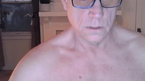 Miles online show from December 4, 8:56 am