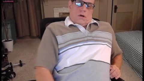 Miles online show from October 24, 8:05 am