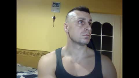 bzykacz1988 online show from November 18, 7:50 pm