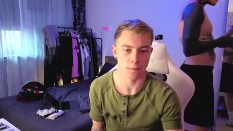 c10h15on online show from March 31, 9:55 am