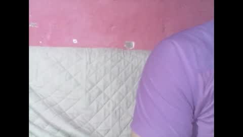 Snapshot of cachito83915 chatting on February 3, 4:25 am Cachudosexy online show from February 3, 4:25 am