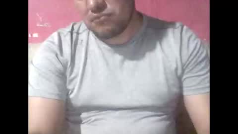 Snapshot of cachito83915 chatting on December 17, 3:28 am Cachudosexy online show from December 17, 3:28 am