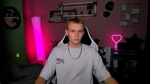 aleb online show from November 30, 8:11 pm