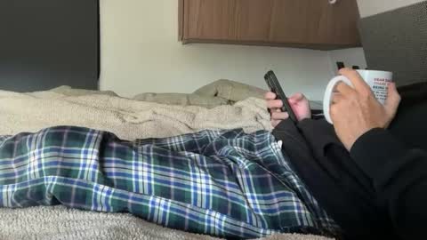 CaliStraight online show from April 8, 3:32 pm