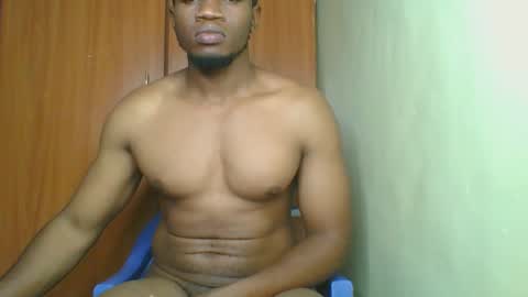 Snapshot of calvin_brown chatting on January 3, 8:32 pm calvin online show from January 3, 8:32 pm
