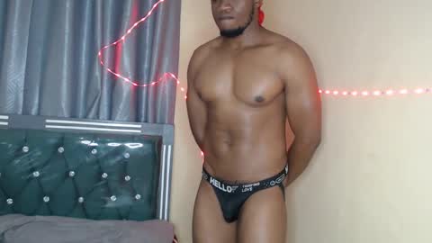 Snapshot of calvin_brown chatting on March 2, 4:50 am calvin online show from March 2, 4:50 am