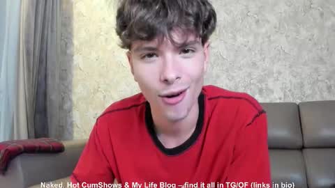 Snapshot of calvin_loves_you chatting on September 17, 6:31 pm Hey I am Calvin online show from September 17, 6:31 pm