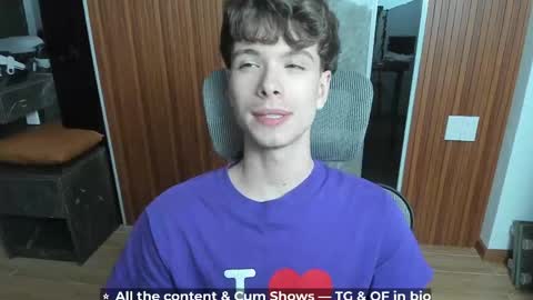 Hey I am Calvin  online show from May 8, 5:24 pm