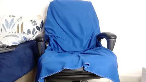 calvinhotlatino online show from November 9, 11:20 pm