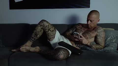 Calvin  online show from October 16, 12:40 am