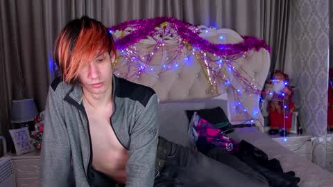 Snapshot of calvinowens chatting on December 22, 4:06 am Calvin Owens online show from December 22, 4:06 am