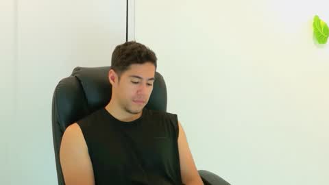 Snapshot of camara110 chatting on November 1, 2:37 am camara110 online show from November 1, 2:37 am