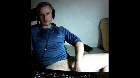 Snapshot of camcrusader chatting on October 11, 9:30 pm herp derp online show from October 11, 9:30 pm