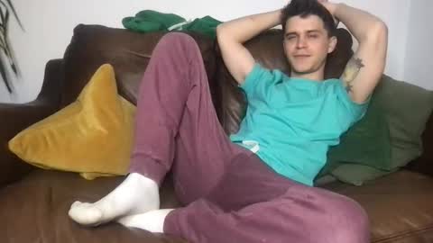 CamDoAttitude online show from May 18, 9:19 pm