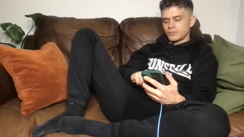 CamDoAttitude online show from March 3, 11:00 pm