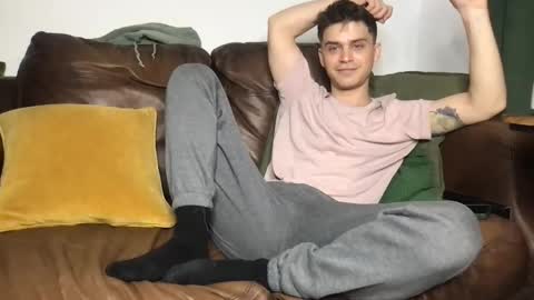 CamDoAttitude online show from May 3, 10:01 pm