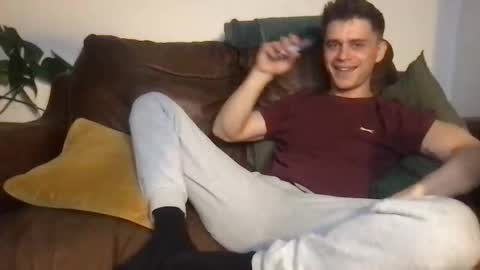 CamDoAttitude online show from April 27, 9:42 pm