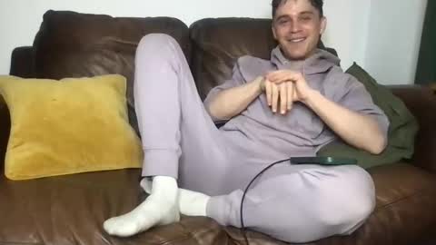 CamDoAttitude online show from May 12, 9:34 pm