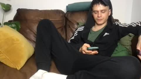 CamDoAttitude online show from April 25, 9:23 pm