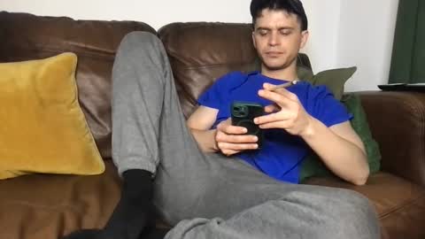 CamDoAttitude online show from May 4, 10:11 pm