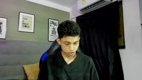 CAMERON online show from April 18, 3:52 am