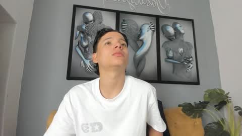 Camillo Virgil online show from February 4, 12:00 pm