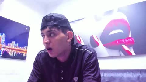 camilo_adams2005 online show from March 15, 4:35 pm