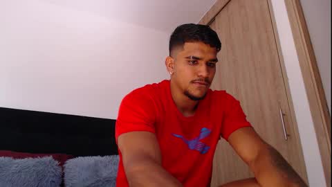Snapshot of camilo_contre21 chatting on September 29, 7:21 pm camilo_contre21 online show from September 29, 7:21 pm