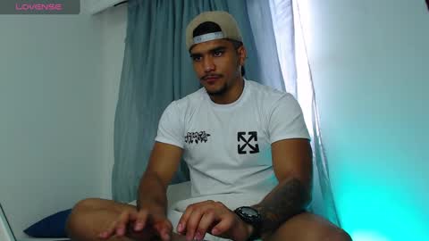 camilo_contre21 online show from December 27, 8:18 pm