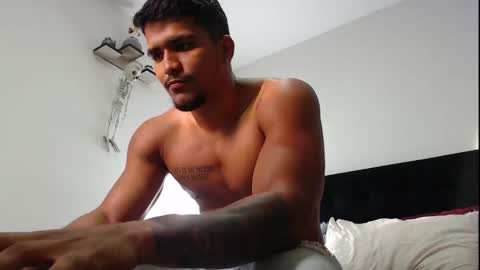 Snapshot of camilo_contre21 chatting on October 8, 10:03 pm camilo_contre21 online show from October 8, 10:03 pm