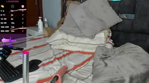 Snapshot of camilo_ospina_ chatting on September 19, 5:41 am INDEPENDENT MODEL online show from September 19, 5:41 am